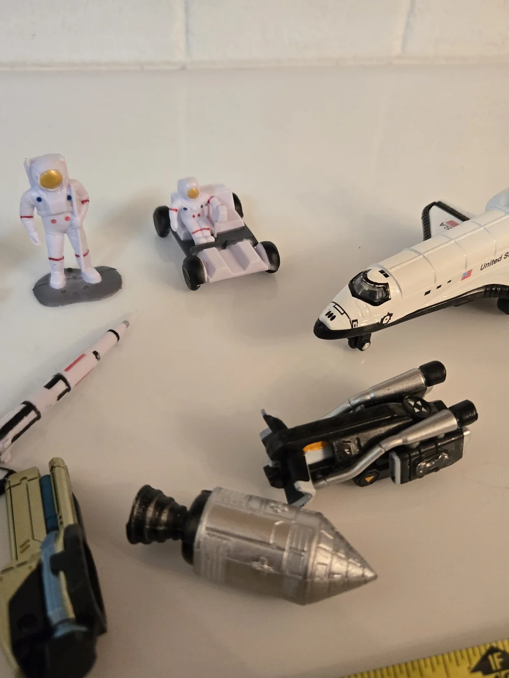 Kids Space Explorer Toy Set - White Astronauts & Space Vehicles